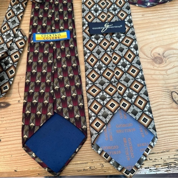 Bundle of two mens silk ties - Picture 2 of 10